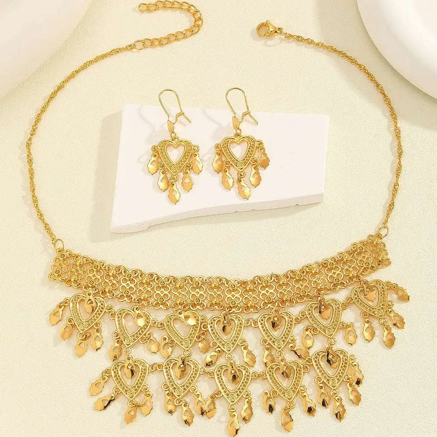 3pcs Fashionable Retro Luxury Hollow Necklace Earrings Set