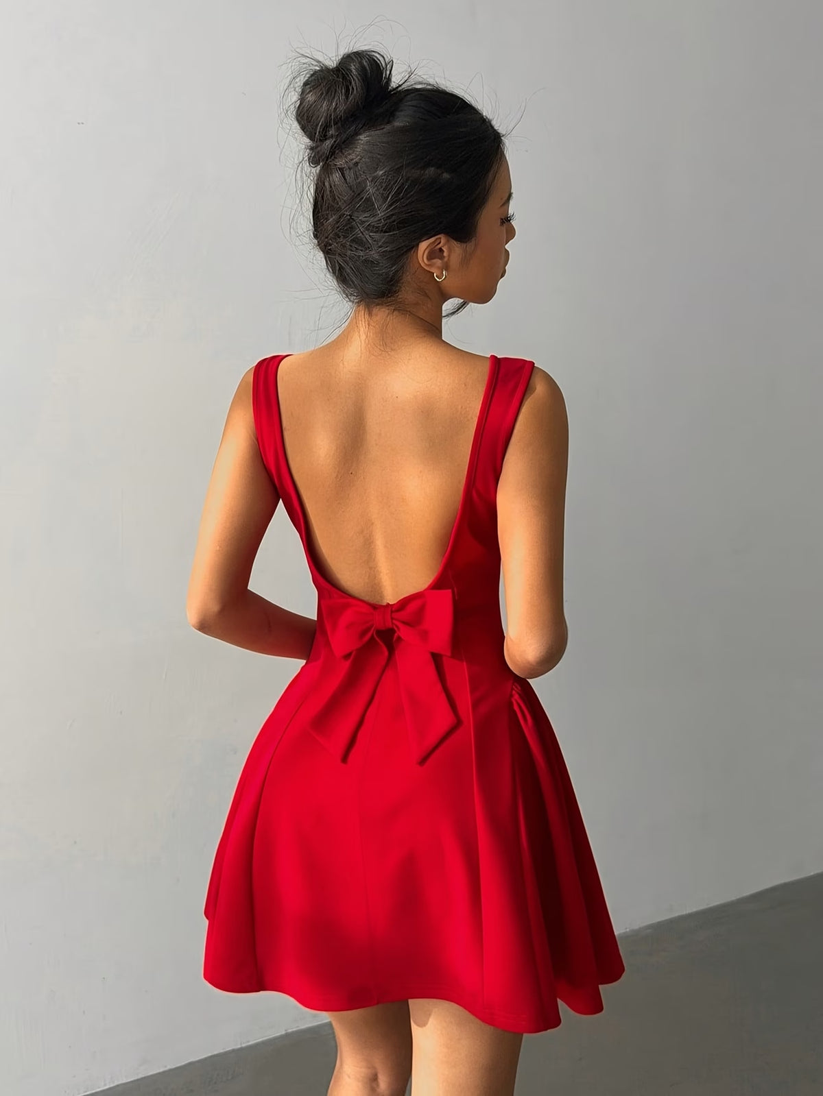 Red Open Back Spaghetti Strap A-Line Cocktail Dress Sleeveless Slim Fit Party Dress