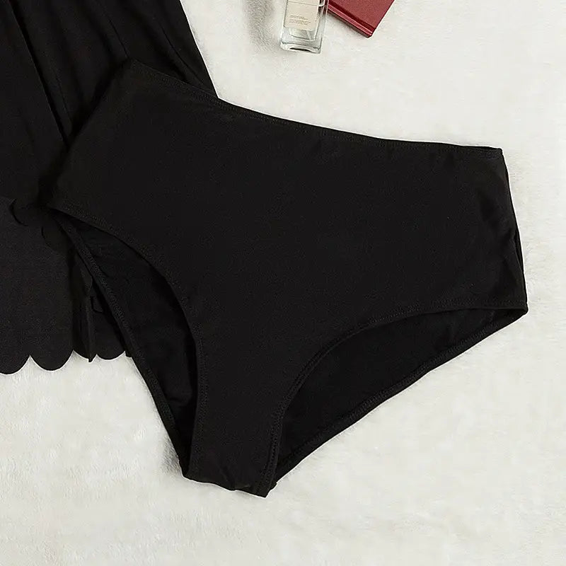 black scalloped plus size bottoms two piece set featuring high-waisted underwear with smooth seamless fabric and scalloped edge detailing