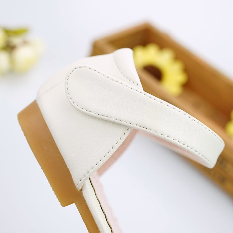 white leather strap sandals korean style flower princess with a flat tan sole and neat stitching