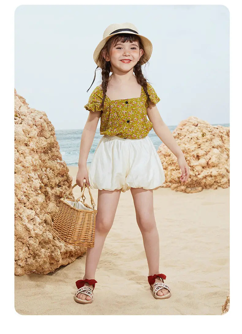 yellow floral short-sleeved top with square neckline and button closure paired with embroidered floral big children’s soft-soled sandals for baby children’s shoes use