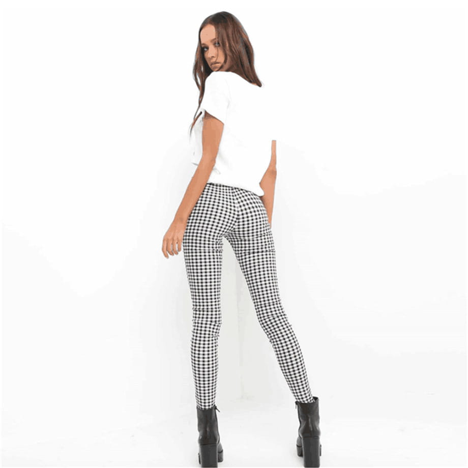 black and white checkered high-waist stretch leggings for women made from comfortable stretch fabric, part of a plaid women’s high-waist stretch leggings 3 pack.