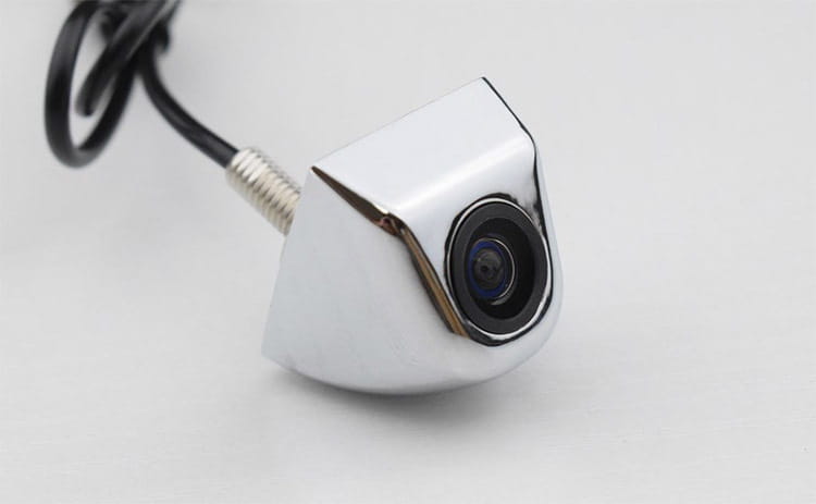 Chrome-finished rearview camera with sleek angular design and black lens housing for 4.3 inch led rear view mirror with reversing camera.