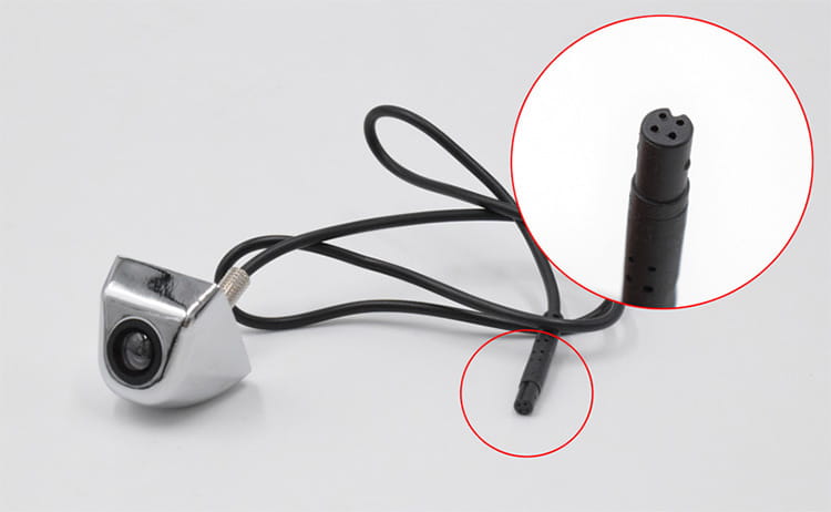 chrome-finished rearview camera with black cable and connector shown from the back side for 4.3 inch led rear view mirror with reversing camera