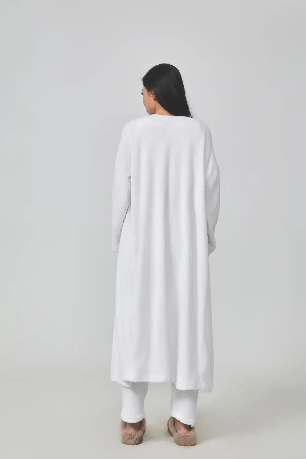 a flowing white long-sleeved tunic with a relaxed fit and straight hemline as part of the blue shimmer 3 piece lounge set perfect for a cozy pajama set
