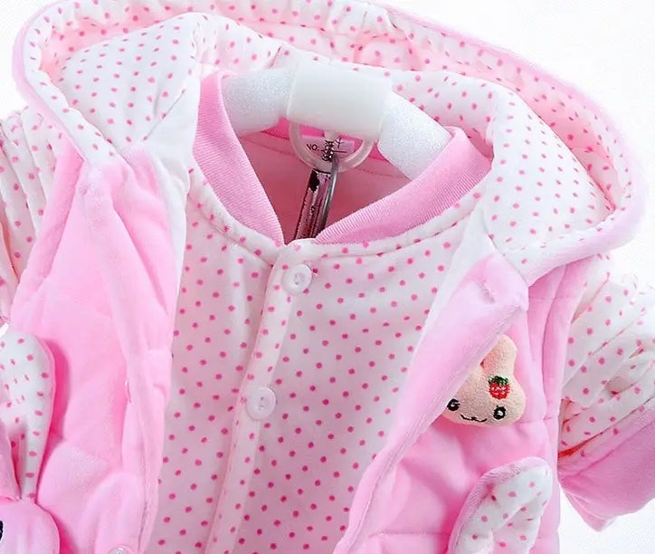 pink polka-dot baby hooded fleece jacket with plush pink trim and a strawberry embroidered patch designed as autumn clothing girls suitable for baby autumn clothing.