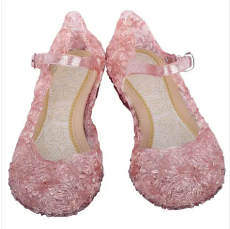 pink lace-covered girls crystal shoes with a delicate floral pattern and a small ankle strap designed as high heel sandals for summer princess shoes.