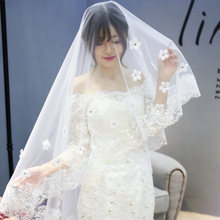 white lace wedding veil korean lace petal style veil korean adorned with delicate floral appliqués and scalloped edges for bridal use