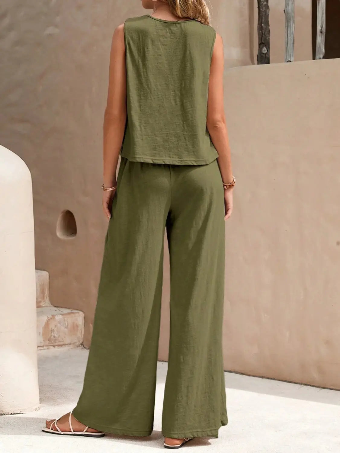 olive green casual loose pants set featuring a sleeveless top and wide-leg pants ideal for comfortable everyday wear