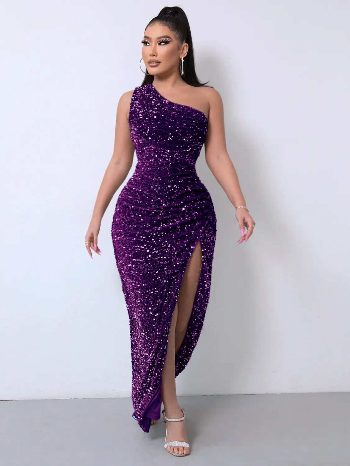a shimmering purple foreign trade sleeveless one-shoulder gown with a shoulder slash neck featuring slash neck sequins and a high slit in a form-fitting silhouette
