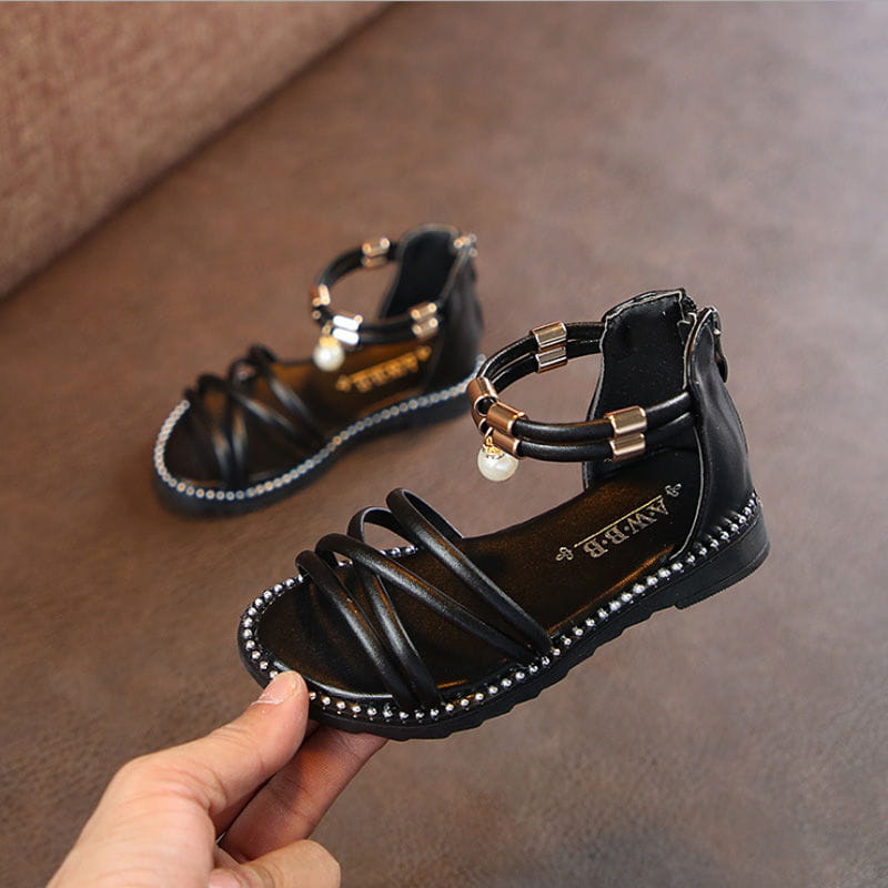 Black leather western style girls sandals with gold-tone metal accents and pearl charm embellishments suitable for net red princesses.