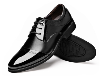 Black patent leather men’s shoes business dress featuring a glossy finish and classic lace-up design