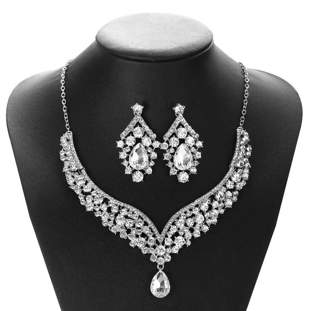 Silver-toned alloy diamond accessories floral crystal jewelry set with v-shaped design and teardrop pendant necklace
