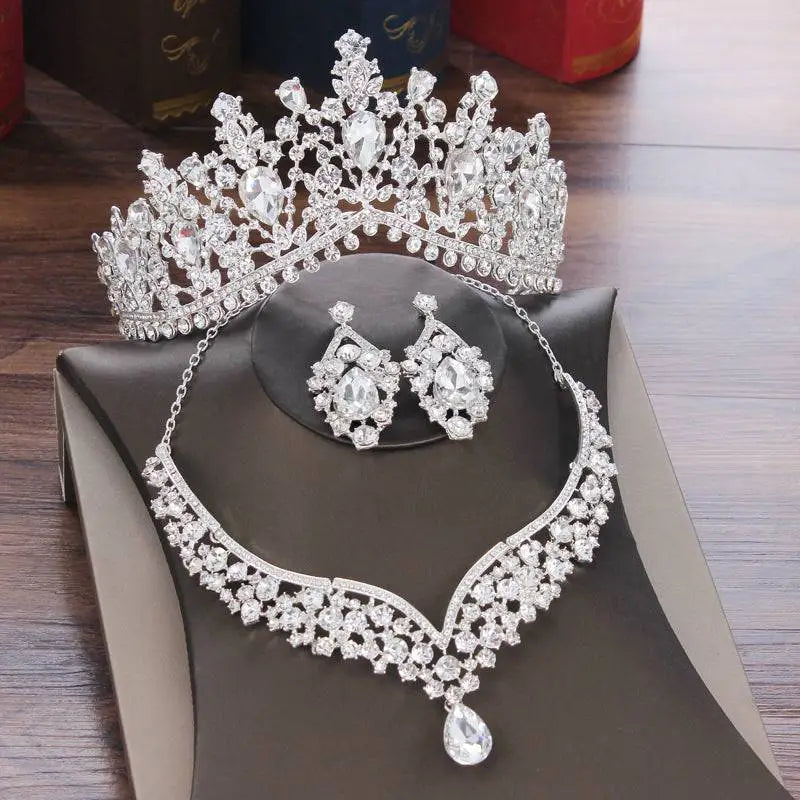 Silver alloy diamond accessories tiara with sparkling clear crystals and intricate floral crystal jewelry leaf design