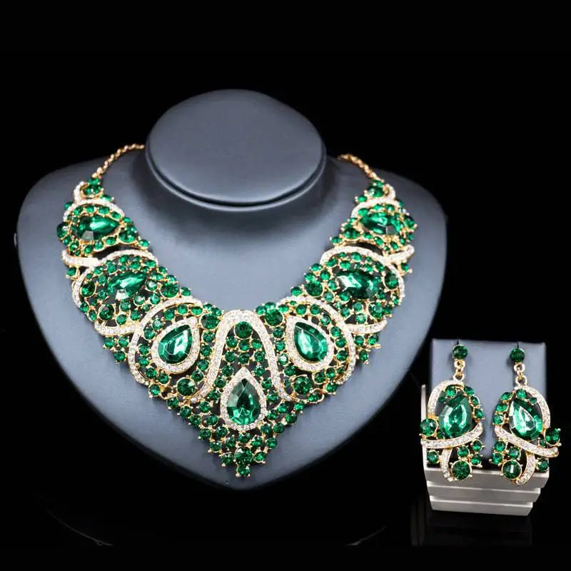 Colorful exaggerated bride necklace and earring set with emerald green and gold alloy color plating peacock feather design