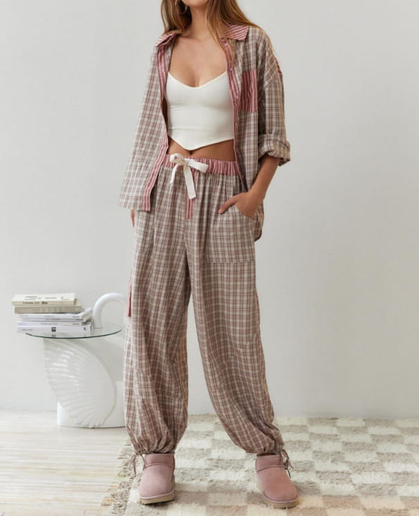 women’s pink muted plaid harem pants with a beige check pattern, elastic waistband tied with a matching drawstring, and frayed cuffs as part of a dressing gown plaid shirt outfit