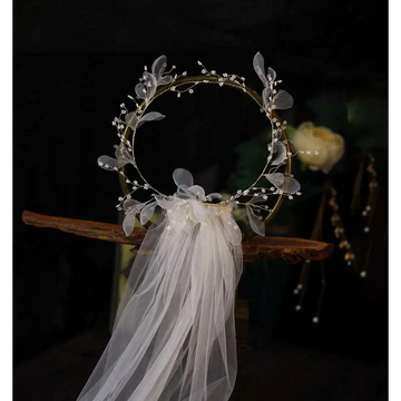 Elegant white floral bridal wreath veil adorned with delicate lace and sparkling beads for wedding use