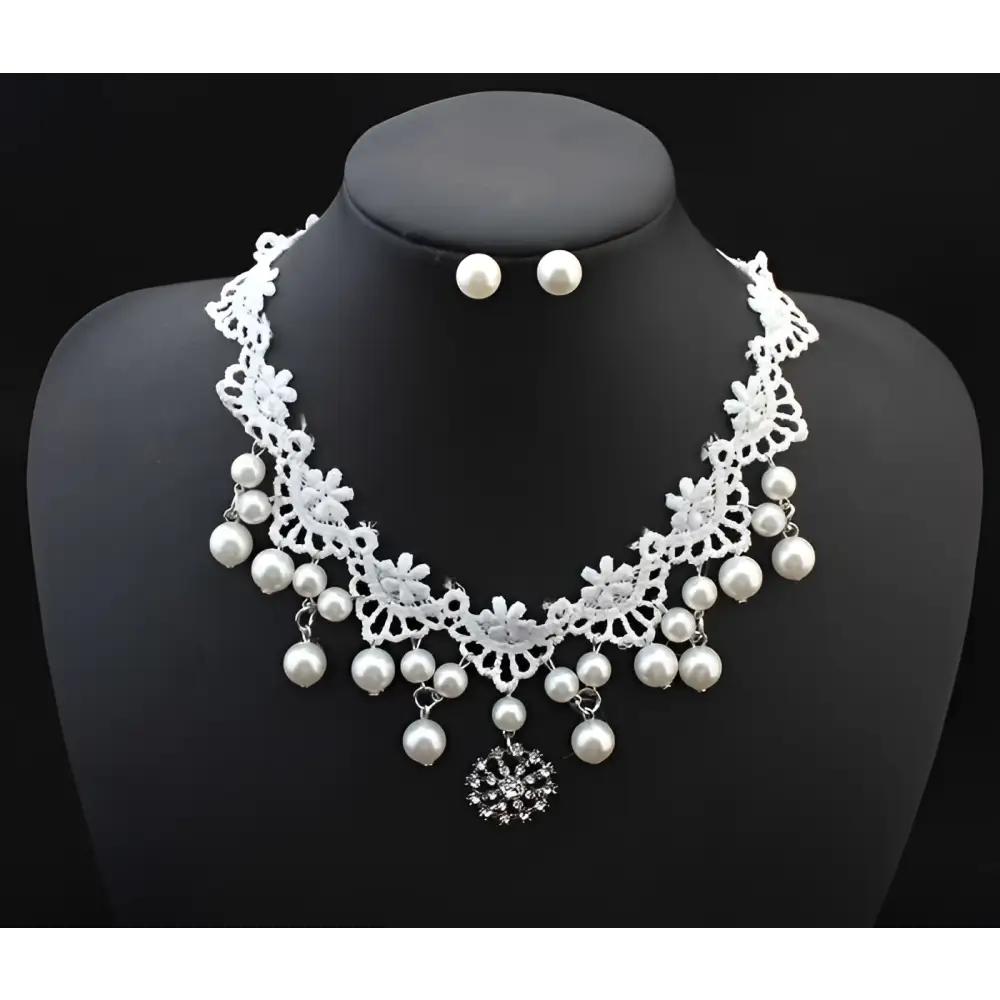 Elegant jewelry bride white lace choker set with dangling pearls and sparkling crystal pendant for bridal wear