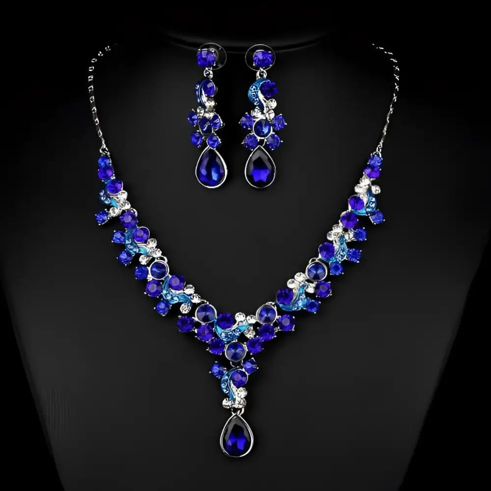Elegant royal blue and silver crystal wedding bride necklace set with teardrop pendants for photography wedding bride