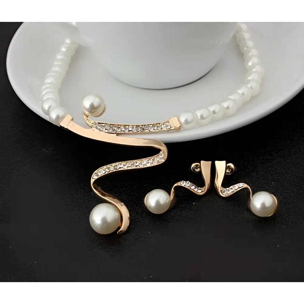 Gold-toned european fashion diamond crystal pearl jewelry set necklace with wave design, rhinestones, and white pearls