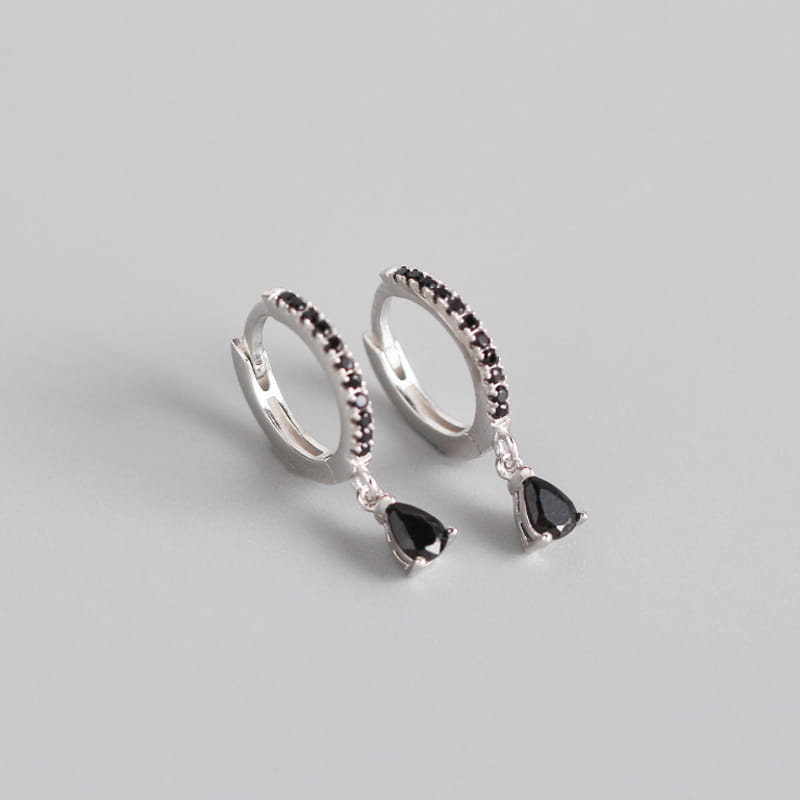 silver hoop earrings in french style wind design featuring black cubic zirconia stones and teardrop-shaped black gemstones for elegant style wind ear look