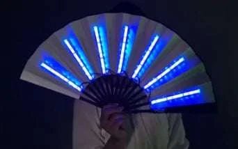 Fan Dancing Lights - Royalessencelux