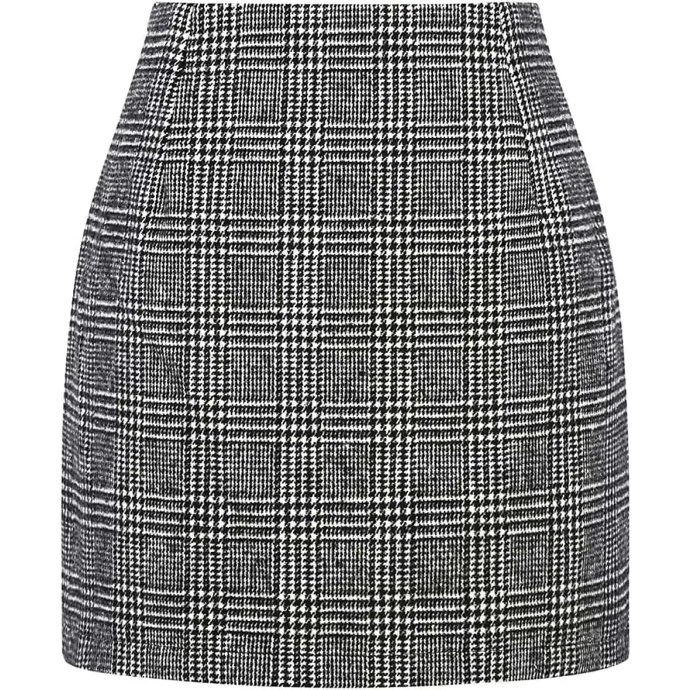 High waist plaid tight pencil wool mini skirt in black and white houndstooth textured fabric