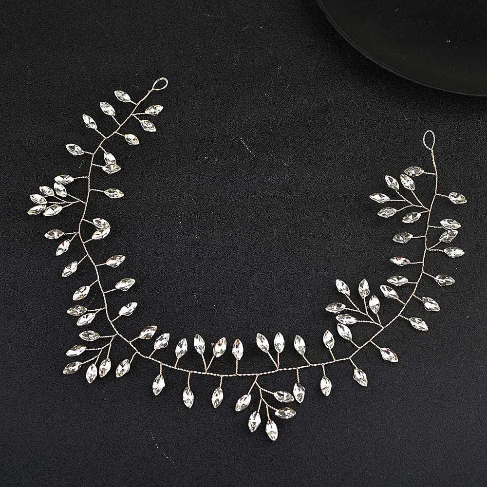 Silver leaf-shaped horse eye silver flexible chain wedding hair accessory adorned with clear faceted crystals