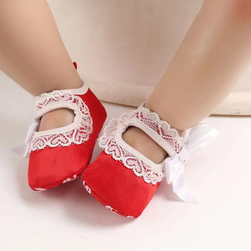 Red lace bow princess baby shoes with white lace trim and bows for baby toddler shoes in elegant design