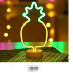 Pineapple / 16 x 28.5 Centimeters