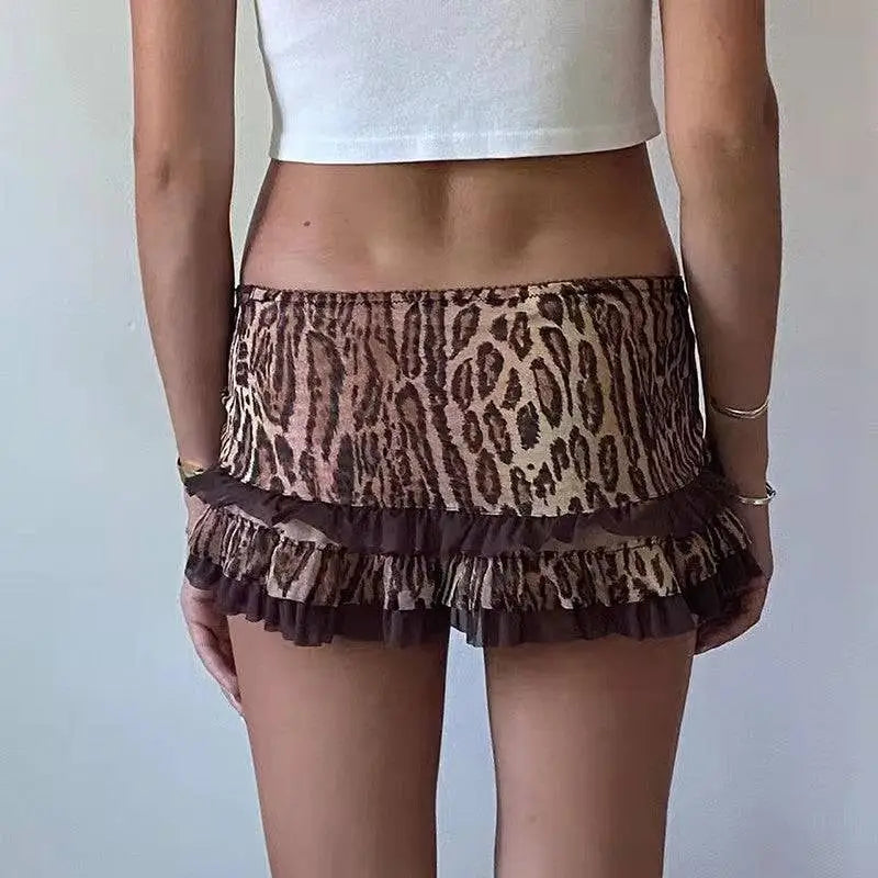 Brown and beige leopard print sexy hot girl skirt with ruffled hem and lace trim mini skirt for trendy wear
