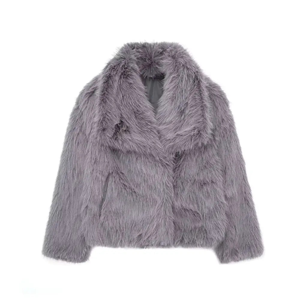 Light gray winter plush coat with voluminous collar made of lavender-gray faux fur in a long sleeve design