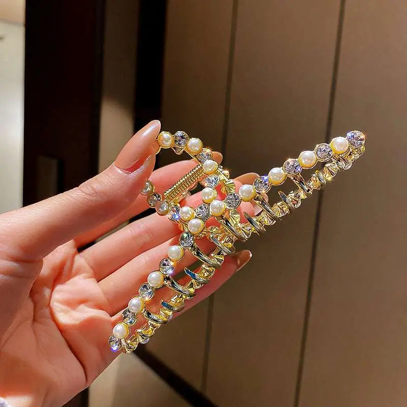 Gold-toned gold shark clip adorned with white pearls and clear crystals for korean elegant temperament styling