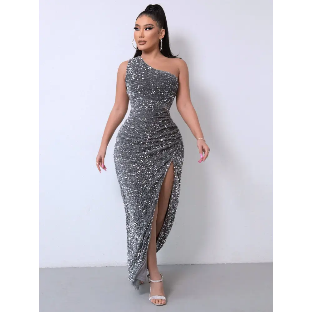 Silver sequined one-shoulder gown with shoulder slash neck and high slit for elegant foreign trade sleeveless occasions