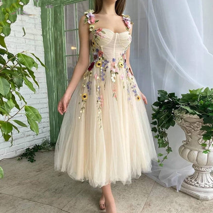 Light Champagne Tulle Prom Dress Sweetheart-Neck Flow - Royalessencelux