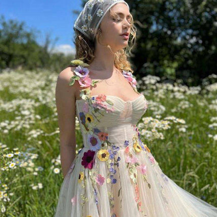 Light Champagne Tulle Prom Dress Sweetheart-Neck Flow - Royalessencelux