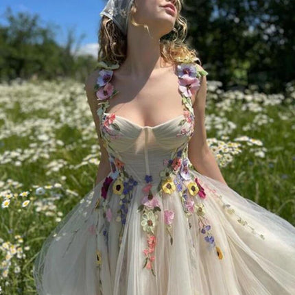 Light Champagne Tulle Prom Dress Sweetheart-Neck Flow - Royalessencelux