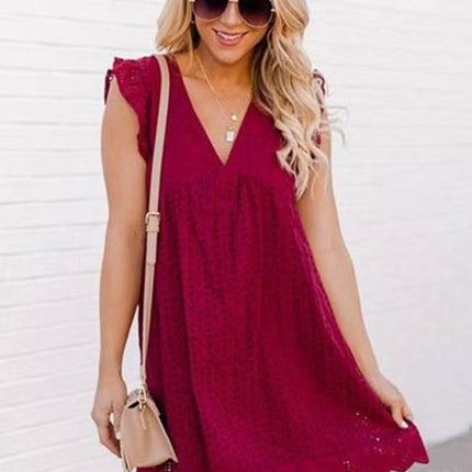 Lace Dresses With Pocket Summer Sleeveless Jacquard Cutout V-Neck Beach Dress - Royalessencelux