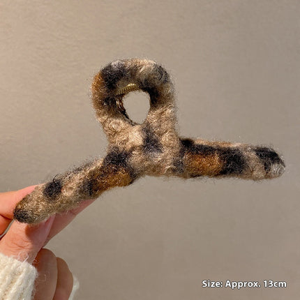 Autumn And Winter Plush Leopard Bow Balls Clip Temperament Female Updo Shark Clip - Royalessencelux