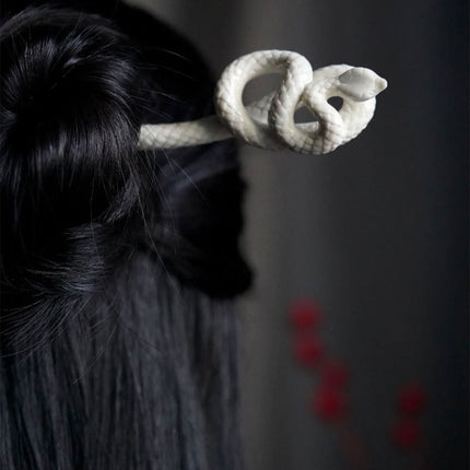 Retro Style Hairpin With A Single Character On The Back Of The Head - Royalessencelux