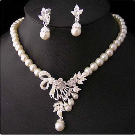 Wedding ladies, bridal ornaments, wedding gowns, pearls, necklaces, earrings, jewelry sets - Royalessencelux