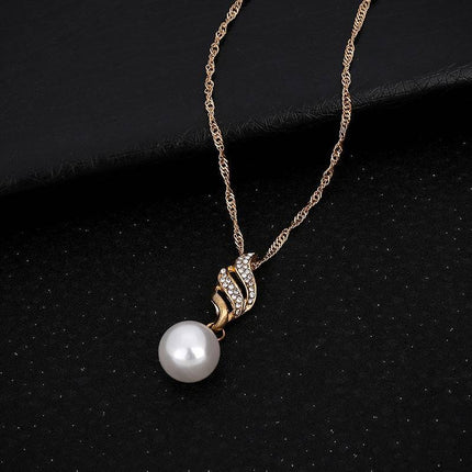 Europe and the United States eBay explosion models accessories wholesale bride accessories Pearl Diamond Necklace Set Earrings wavy lines - Royalessencelux