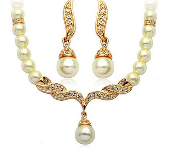 Factory Direct Korean Version, Elegant Angel Wings, Fashionable Pearl Necklace, Earrings, Bridal Suit 9086 - Royalessencelux