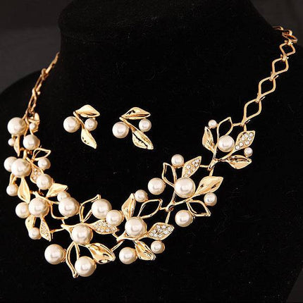 Two-Piece Set Of Pearl Four-Leaf Clover Necklace Jewelry Accessories Earrings - Royalessencelux