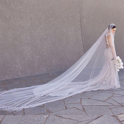 Trailing Yarn Wedding Bridal Veil - Royalessencelux