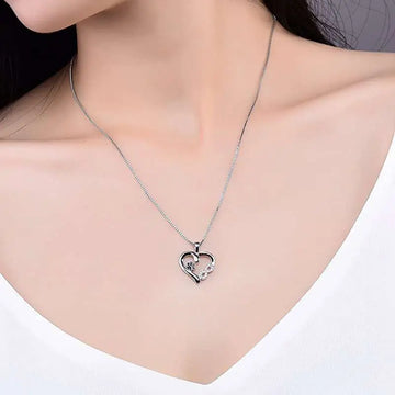 Silver heart necklace s925 fashionable pet dog paw design with delicate chain and small embedded stones in silver color