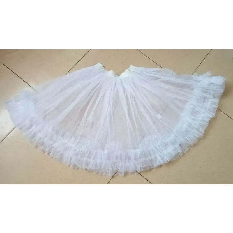 White multi-layered tulle petticoat with gathered waistband for sexy velvet women christmas dress with fur trim