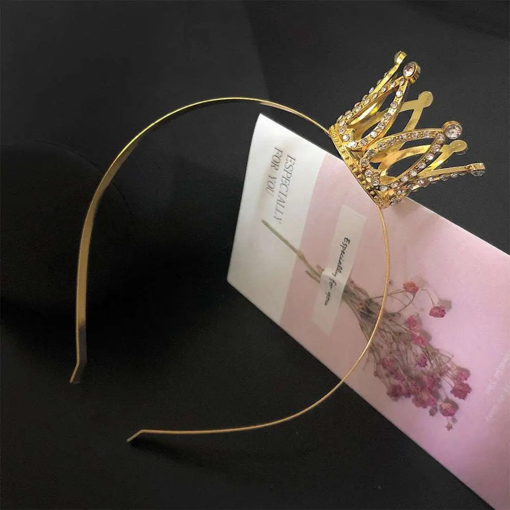 Silver childrens hair comb crown made of delicate silver adorned with sparkling crown rhinestone accessories