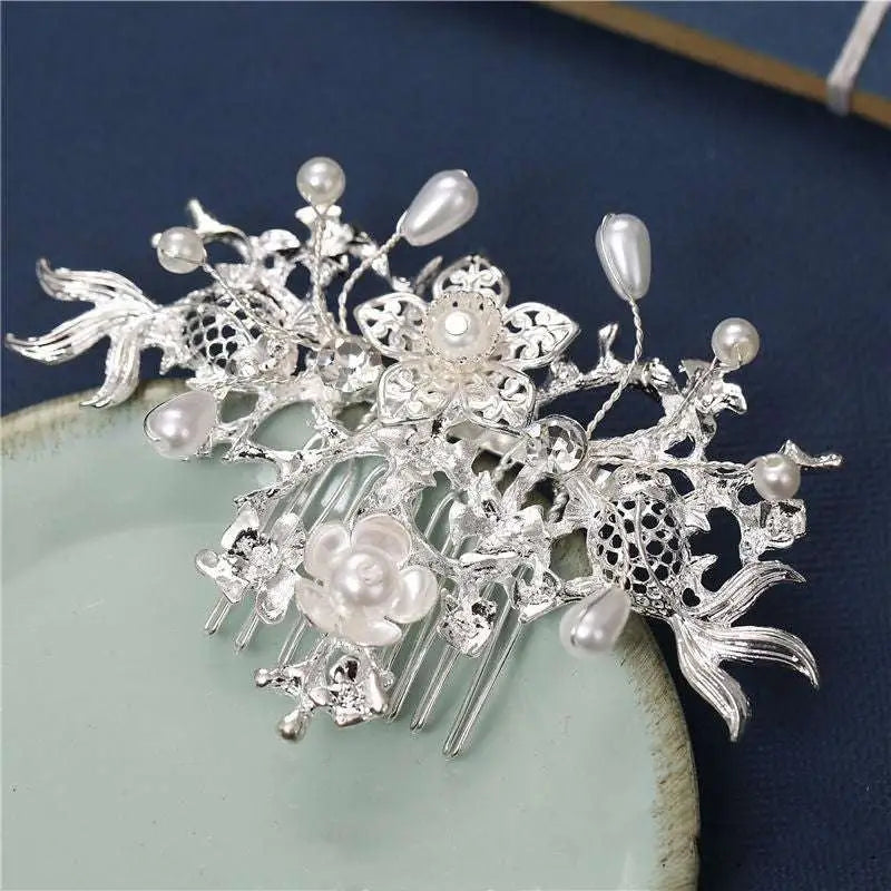 Silver floral shaking hairpin ancient style set featuring a silver filigree comb with flowers pearls and teardrop beads