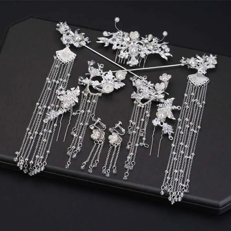 Elegant silver floral shaking hairpin ancient style set with intricate floral designs and dangling pearl crystal chains